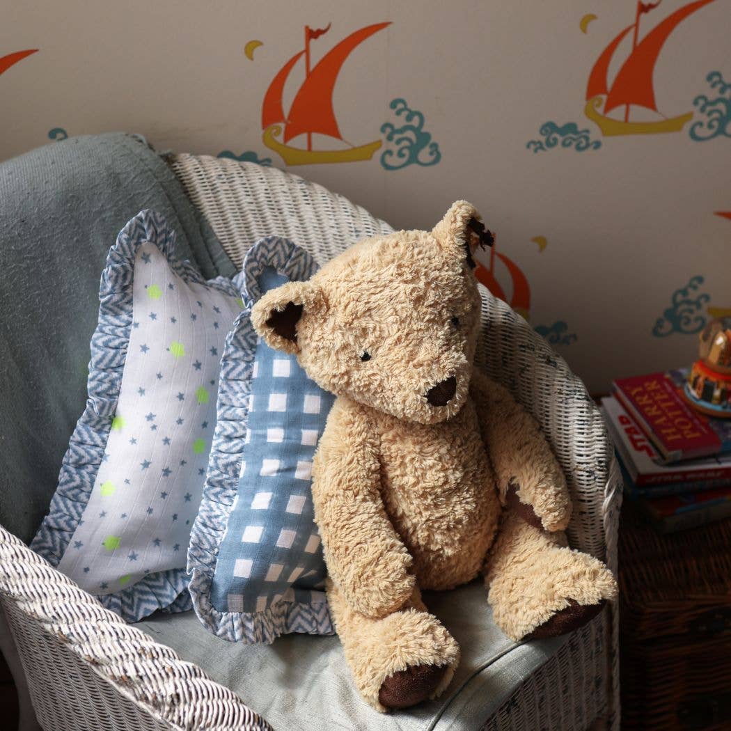 Muslin Ruffle Mini Pillow